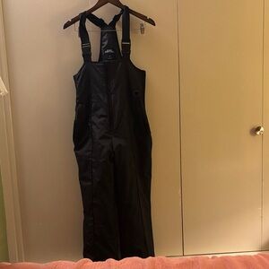 Sport Essentials Black Adjustable Strap Snow Suit Small